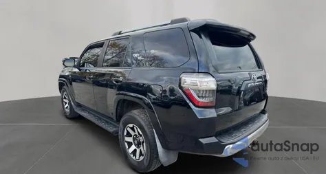 2018 Toyota 4Runner Sr5/Sr5 Premium z USA, uszkodzony, nr VIN JTEBU5JR5J5510366